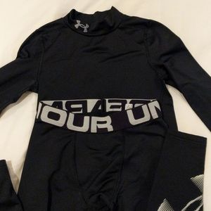 Kids UnderArmour Cold Gear mock neck fitted top & leggings